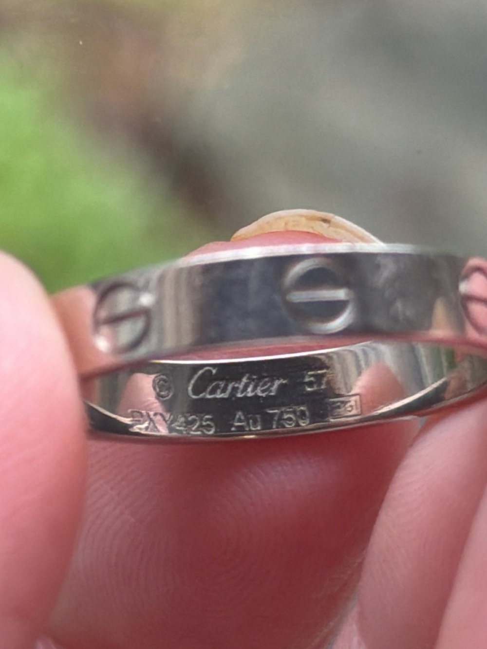 Authentic Cartier LOVE Ring White Gold Size 57 With ring Box and outer box - Picture 5 of 15